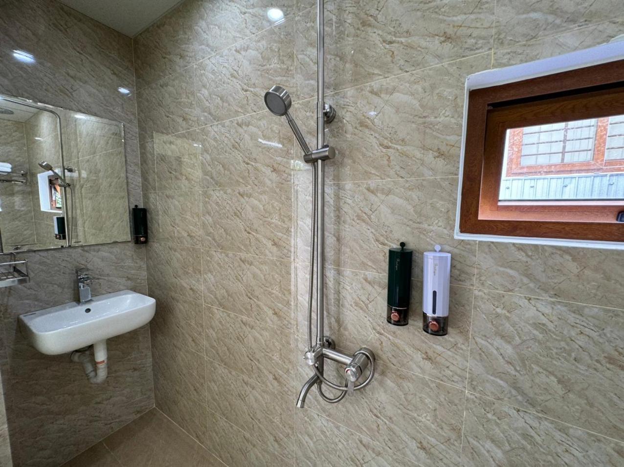 Mint Homestay Хюэ Экстерьер фото